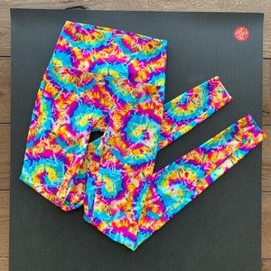 K-Deer high waisted Yoga pants. Size M